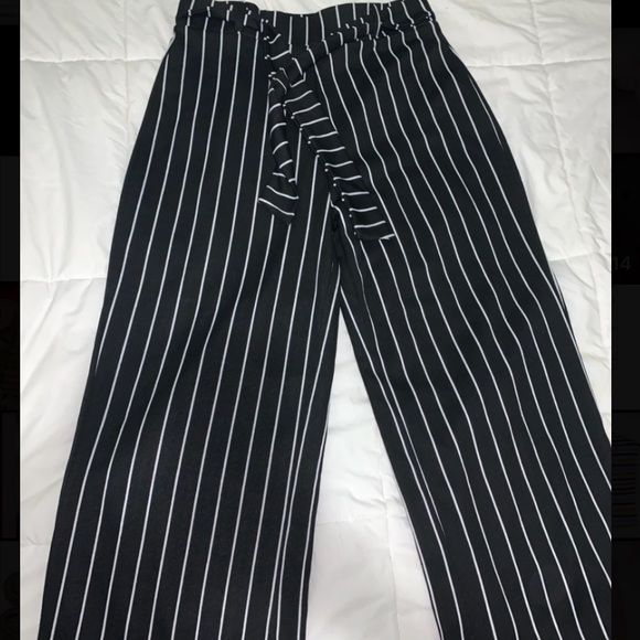 Loose striped pants - Picture 1 of 4